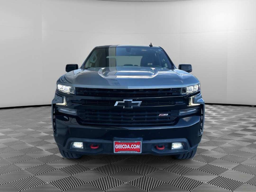 2019 Chevrolet Silverado LT Trail Boss - Image 2