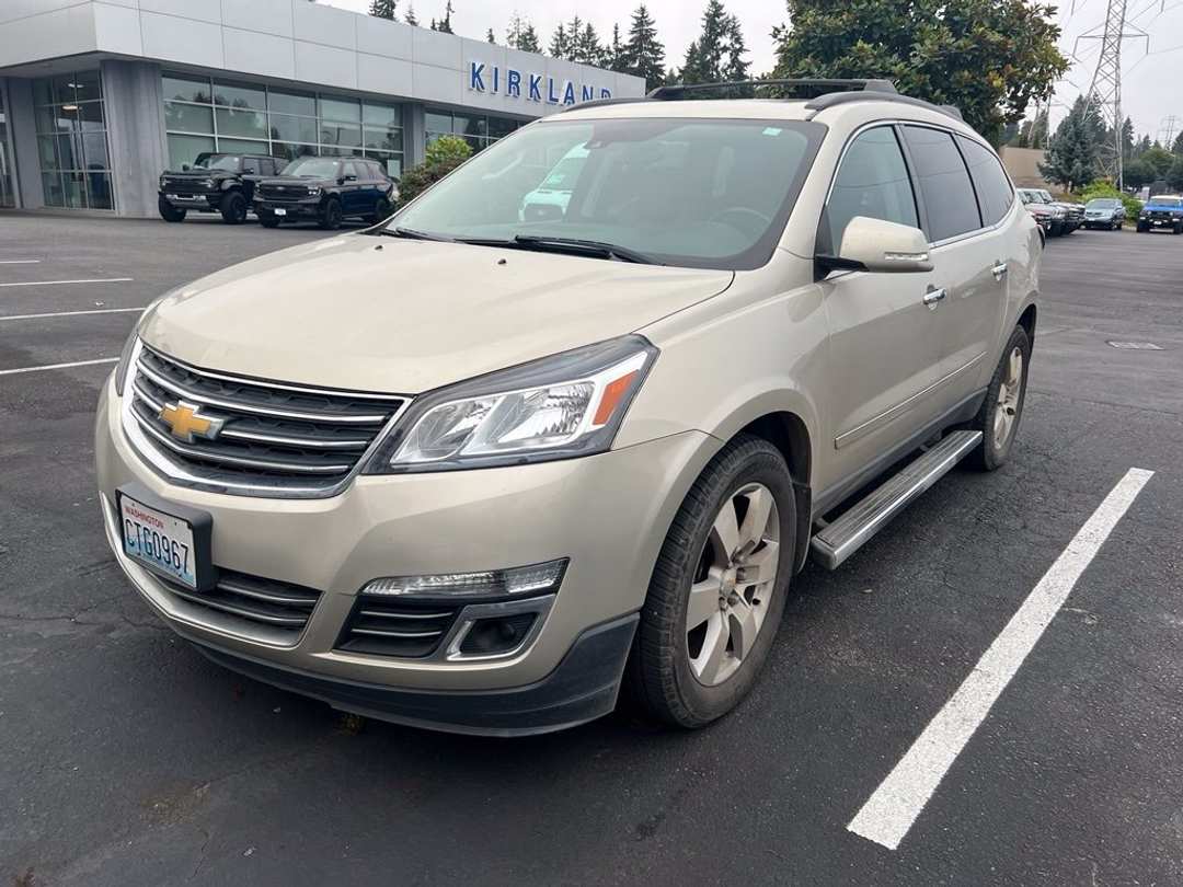 2015 Chevrolet Traverse LTZ - Image 3