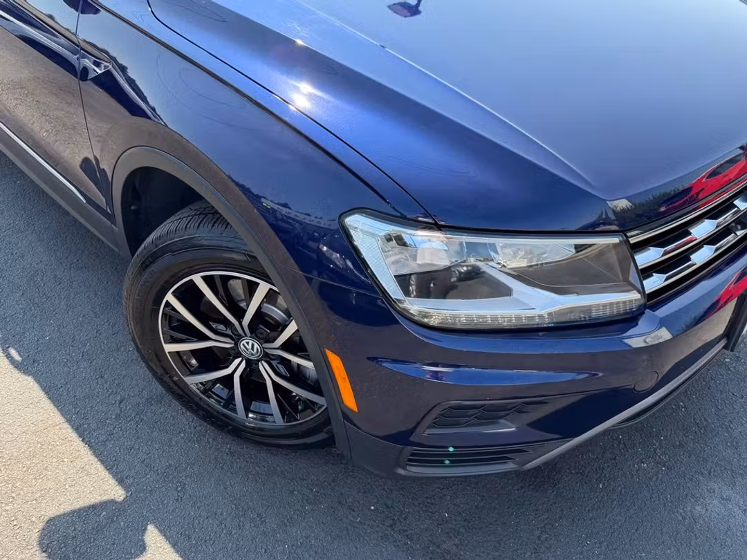 2021 Volkswagen Tiguan 2.0T SE - Image 2