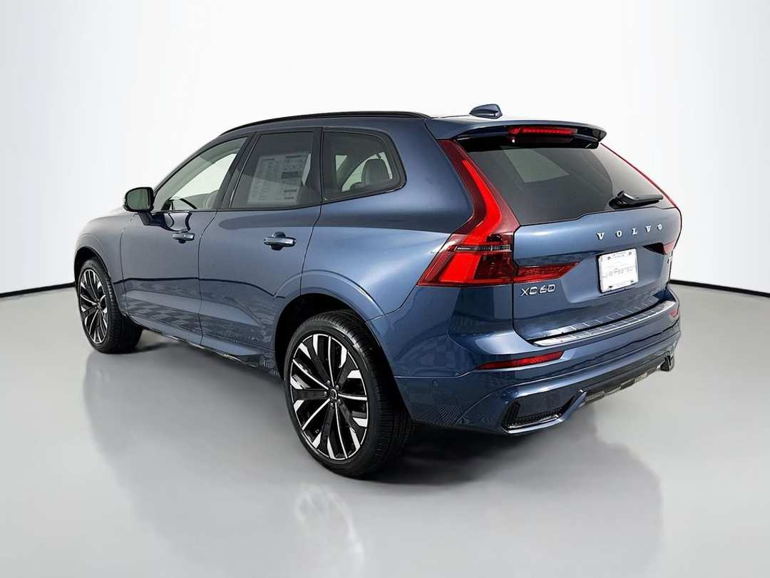2026 Volvo Xc60 B5 Ultra - Image 3