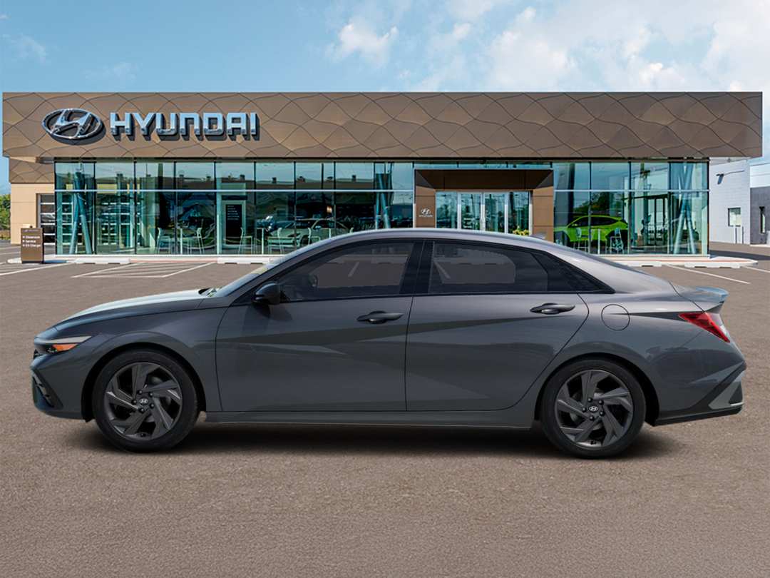 2026 Hyundai Elantra SEL Sport Plus - Image 3