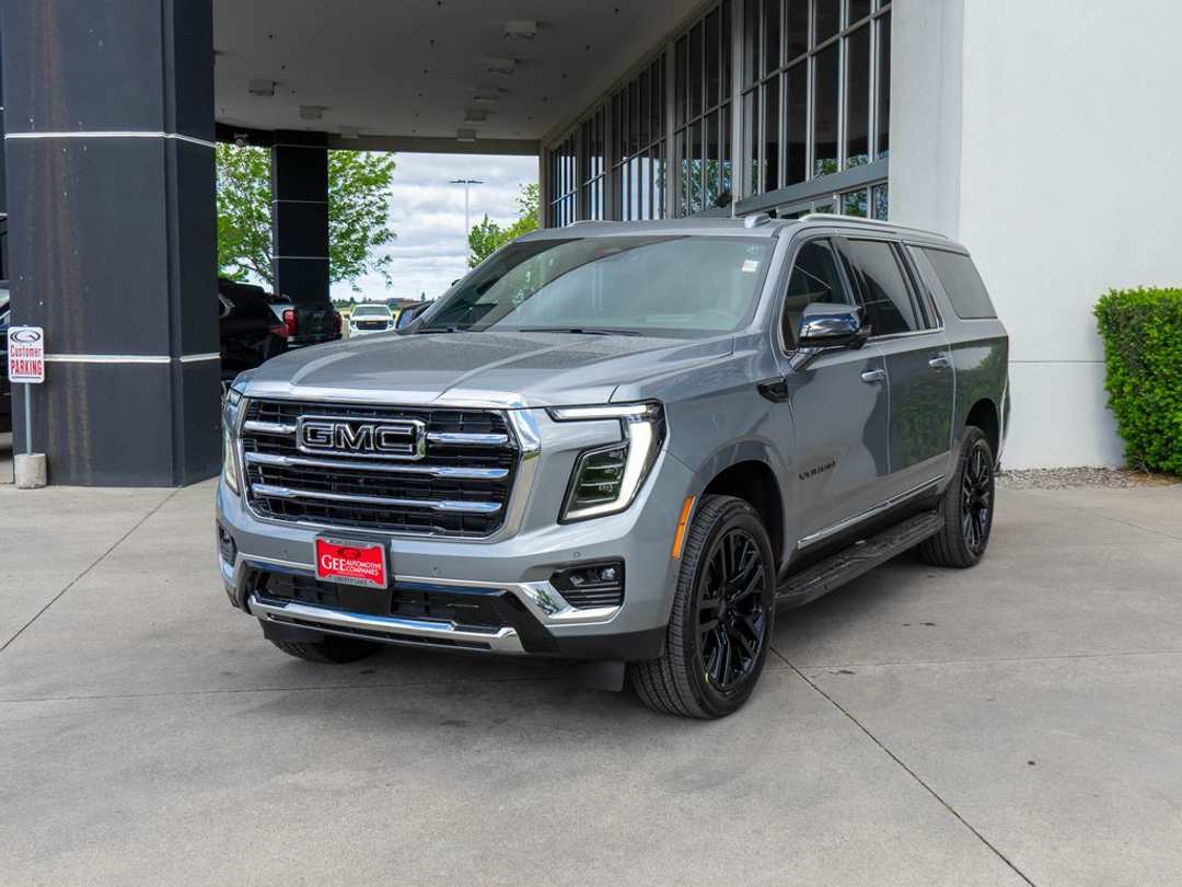 2026 GMC Yukon Xl Elevation - Image 3