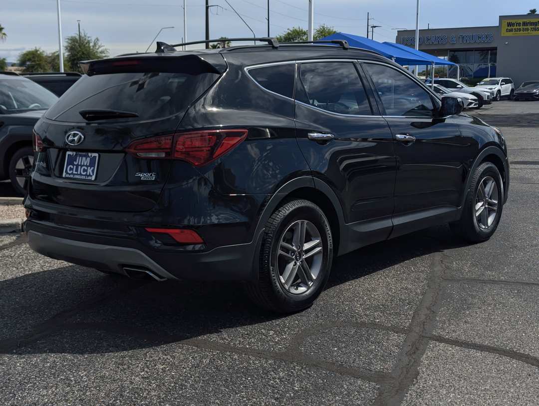 2017 Hyundai Santa Fe Sport 2.4L - Image 2