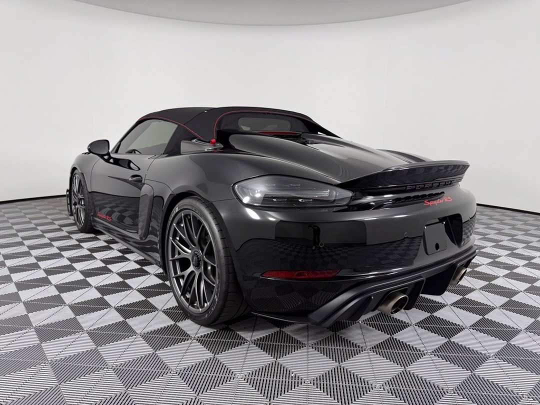 2024 Porsche 718 Spyder RS - Image 3