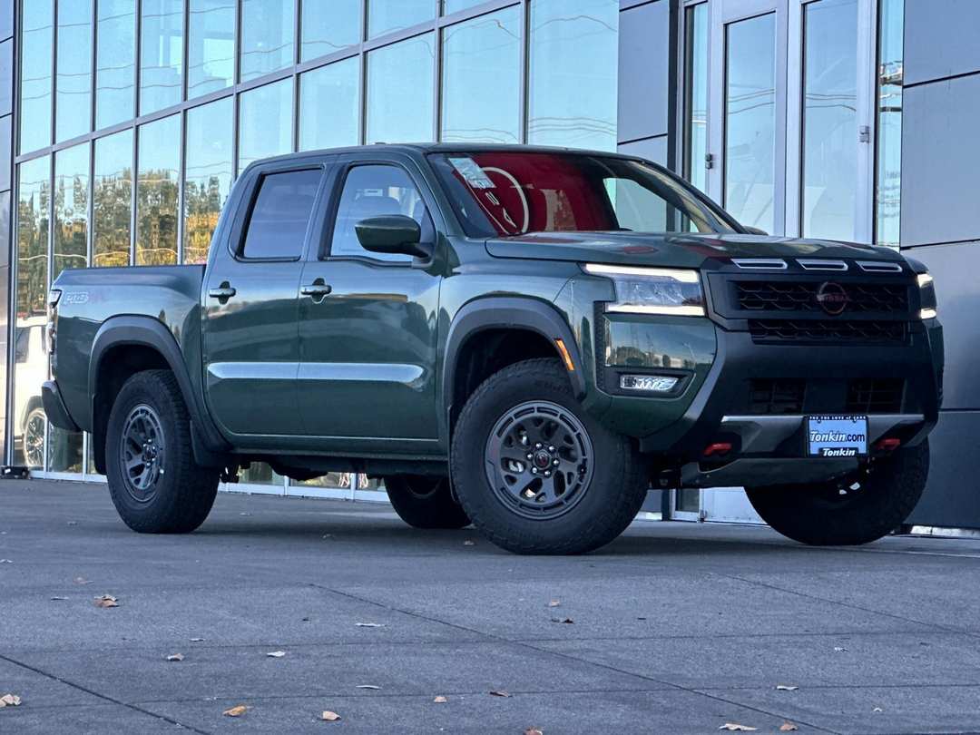 2026 Nissan Frontier PRO4X - Image 2