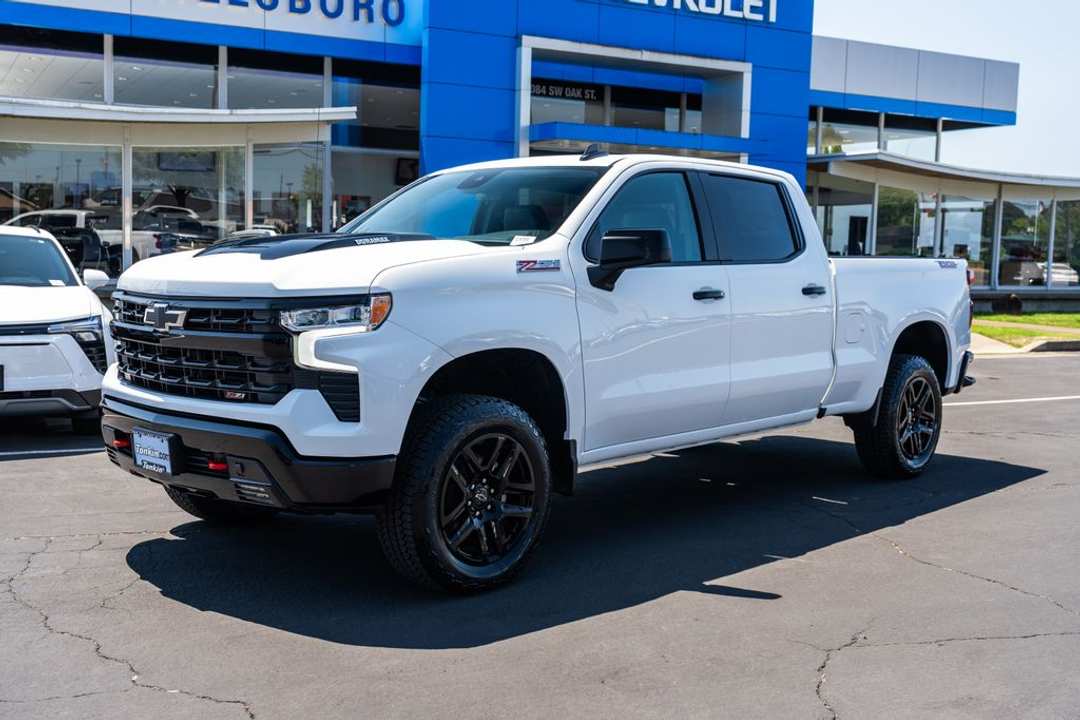 2026 Chevrolet Silverado 1500 LT Trail Boss - Image 2