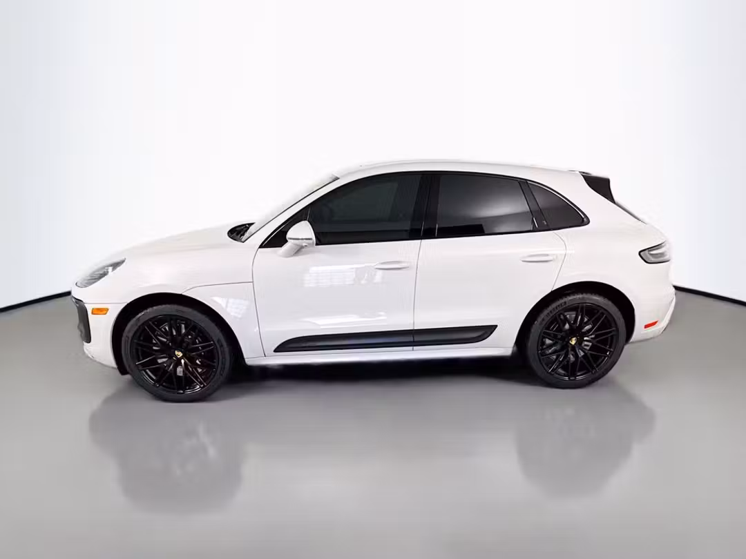 2023 Porsche Macan GTS - Image 2