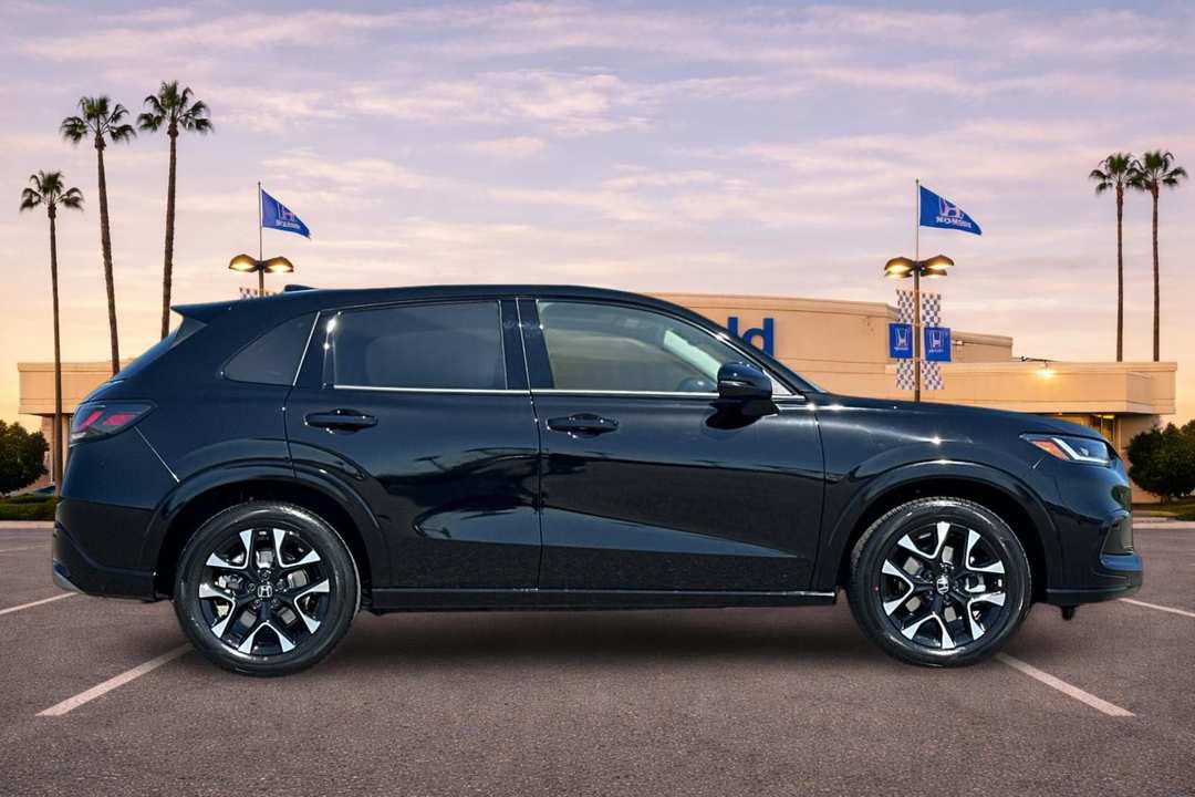 2027 Honda HR-V EXL - Image 3