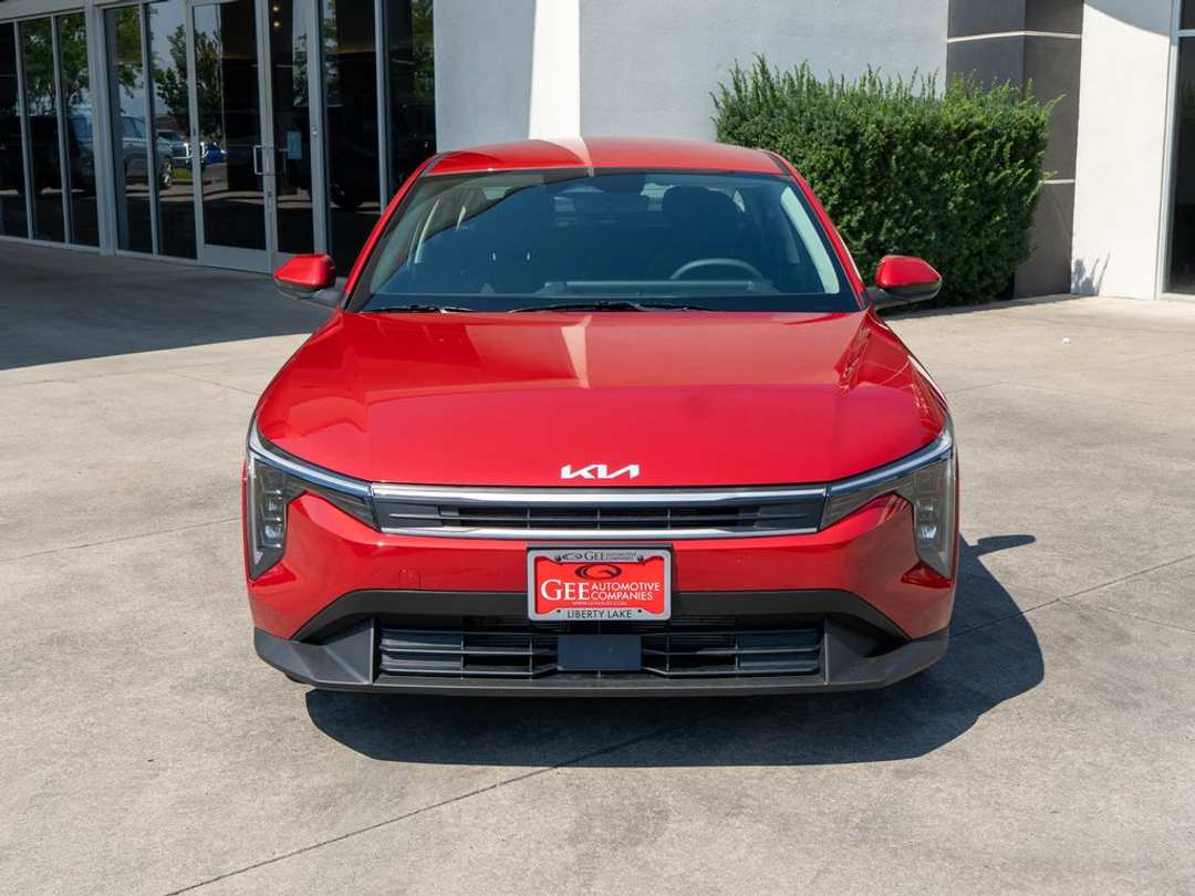 2026 Kia K4 LXS - Image 2