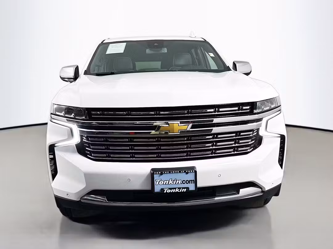 2024 Chevrolet Suburban Premier - Image 2