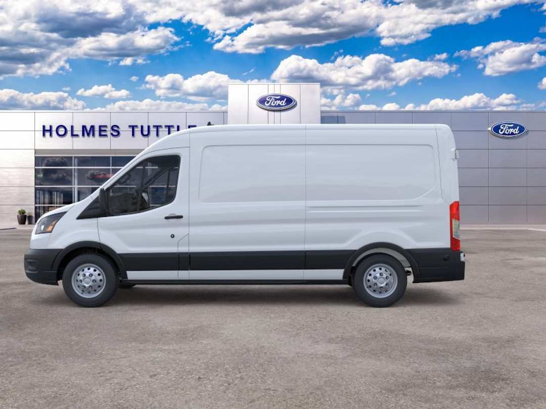 2026 Ford Transit Cargo - Image 3