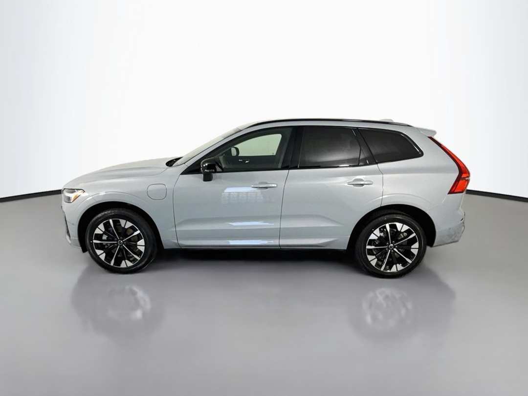 2026 Volvo Xc60 Plug-In Hybrid T8 Plus - Image 2