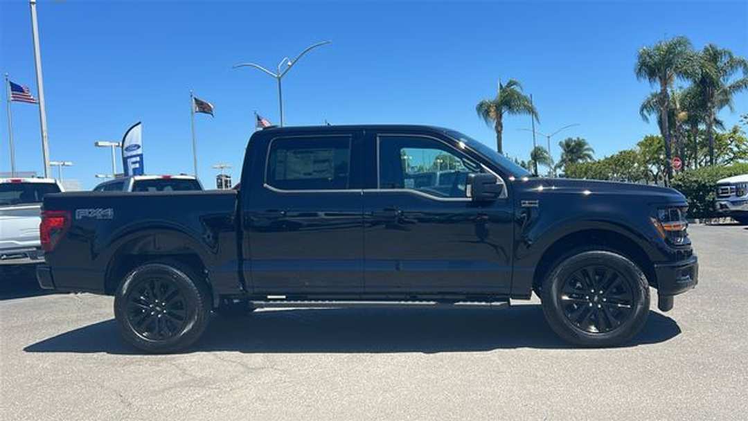 2026 Ford F-150 XLT - Image 2