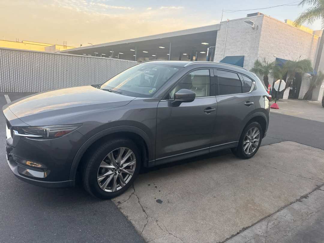 2019 MAZDA CX-5 Grand Touring - Image 2