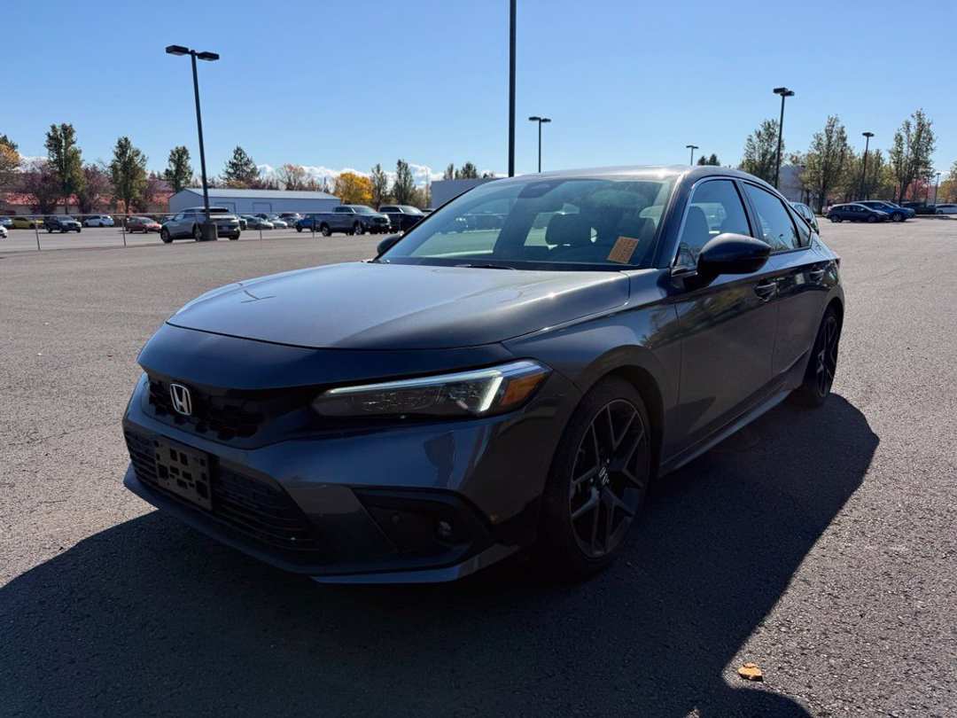 2024 Honda Civic Sport Touring - Image 3