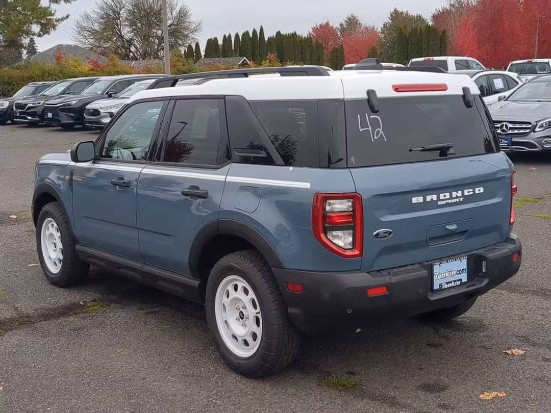2025 Ford Bronco Sport Heritage - Image 3