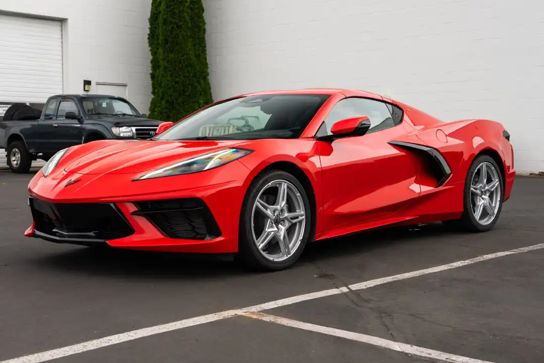 2025 Chevrolet Corvette Stingray - Image 3
