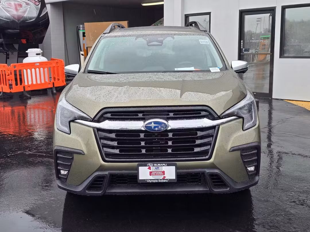 2023 Subaru Ascent Limited - Image 2
