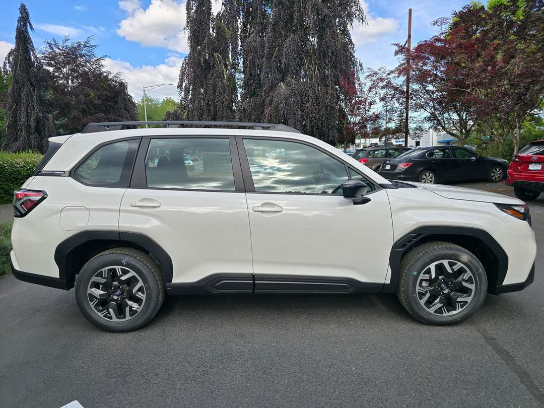 2026 Subaru Forester Base - Image 3