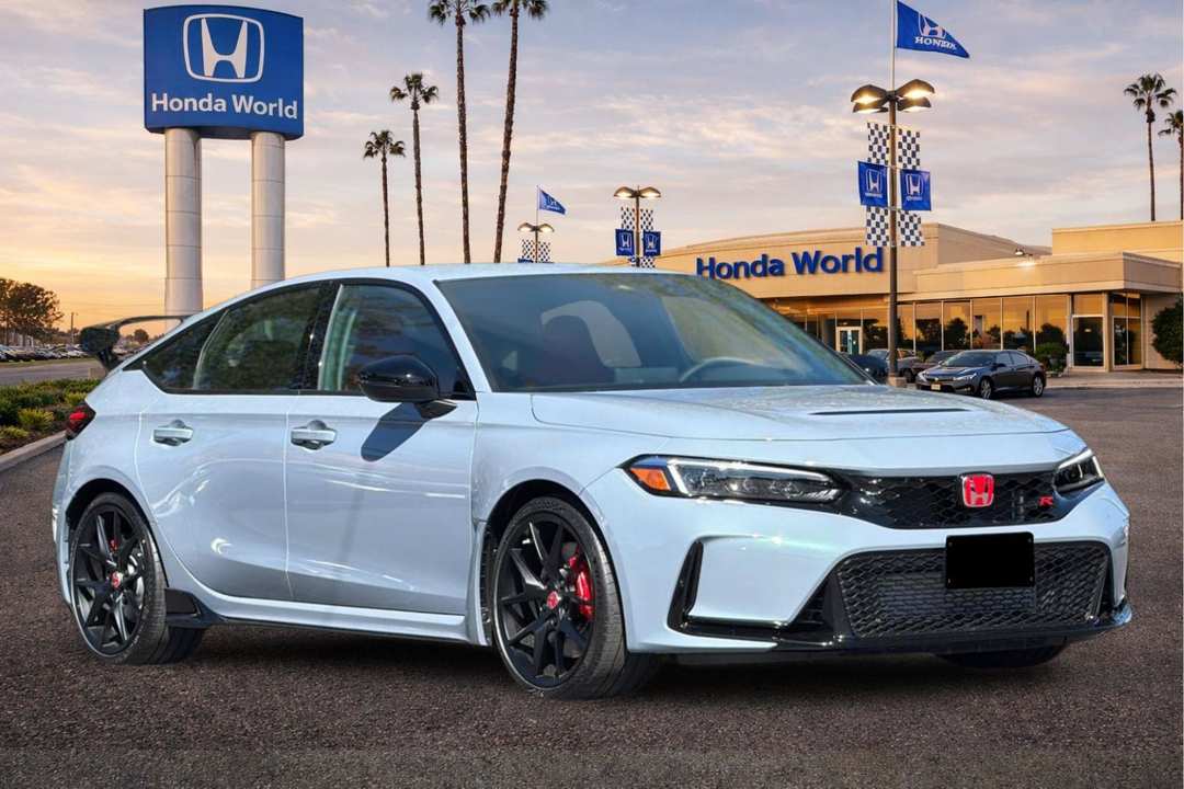 2026 Honda Civic Type R - Image 2