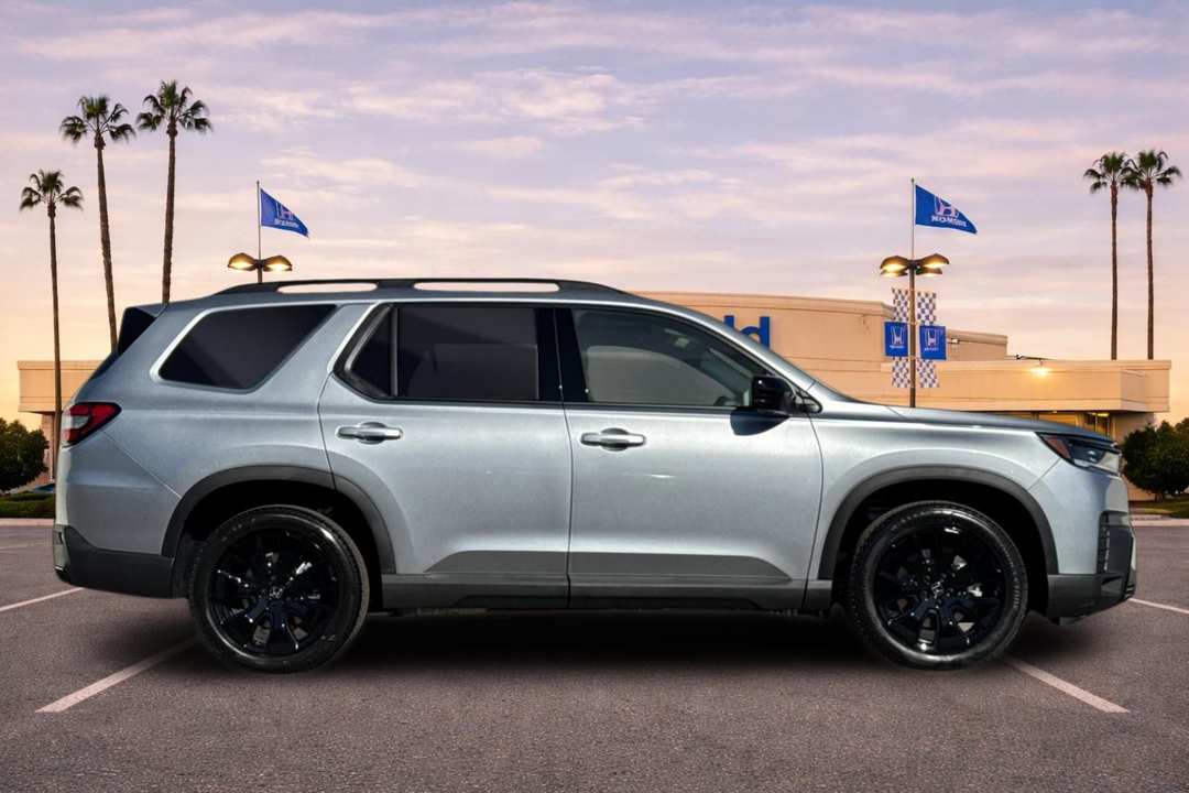 2026 Honda Pilot Black Edition - Image 3