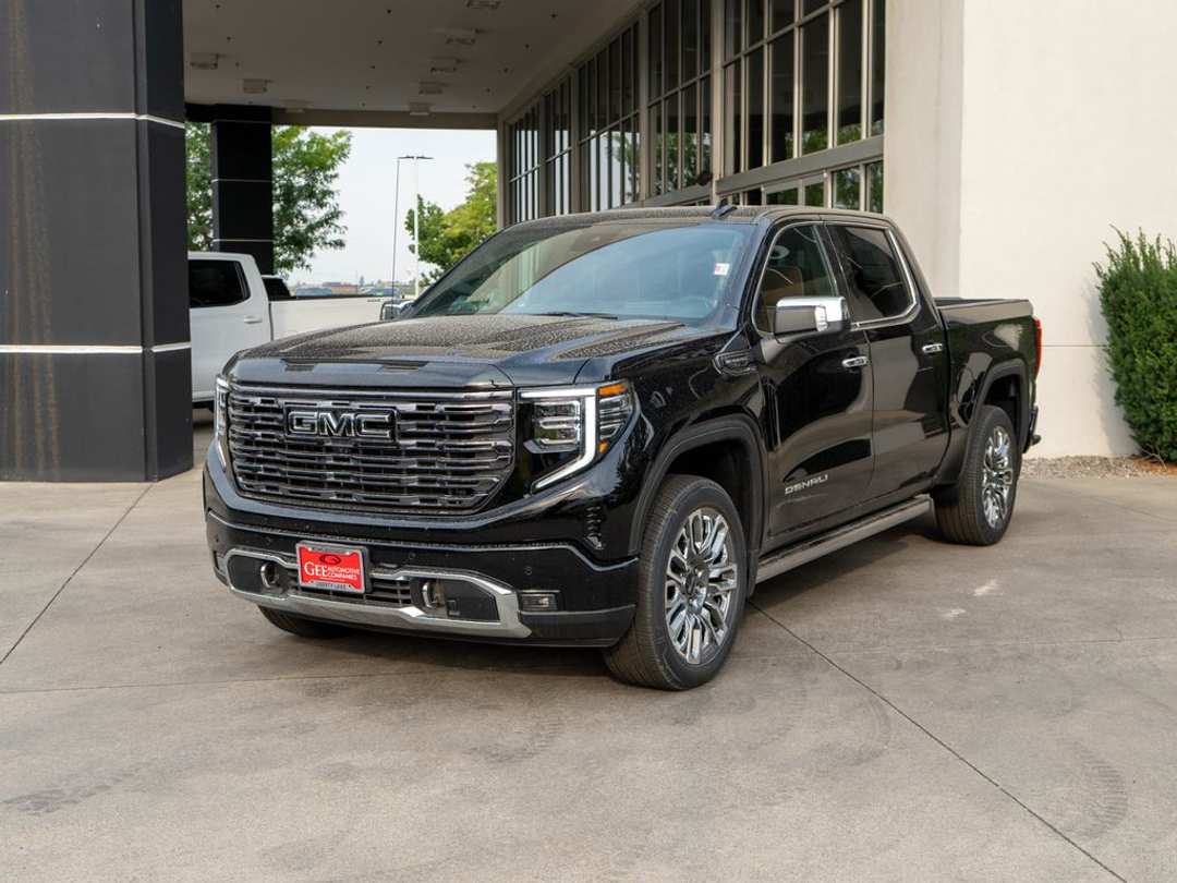 2026 GMC Sierra 1500 Denali Ultimate - Image 3