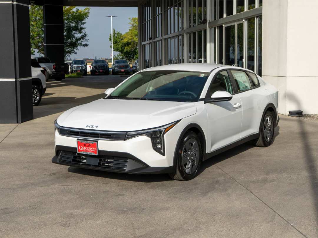 2026 Kia K4 LX - Image 3