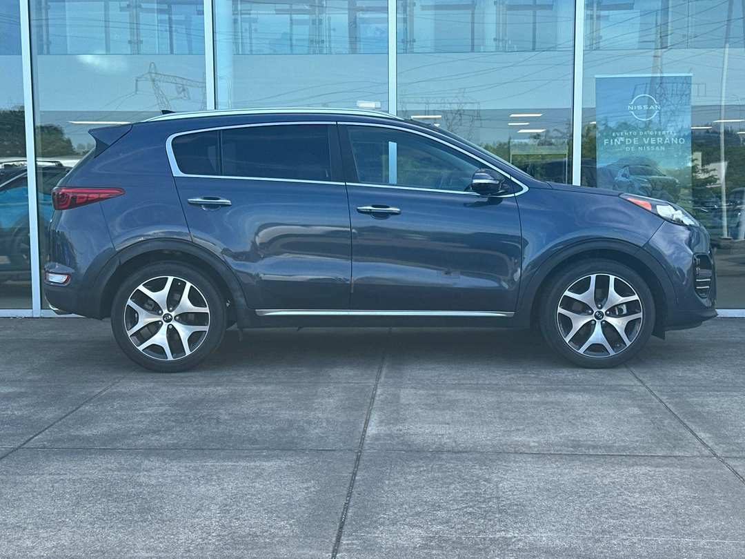 2017 Kia Sportage SX - Image 2