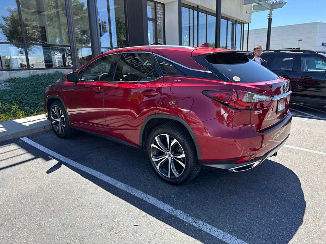 2022 Lexus RX 350 - Image 3