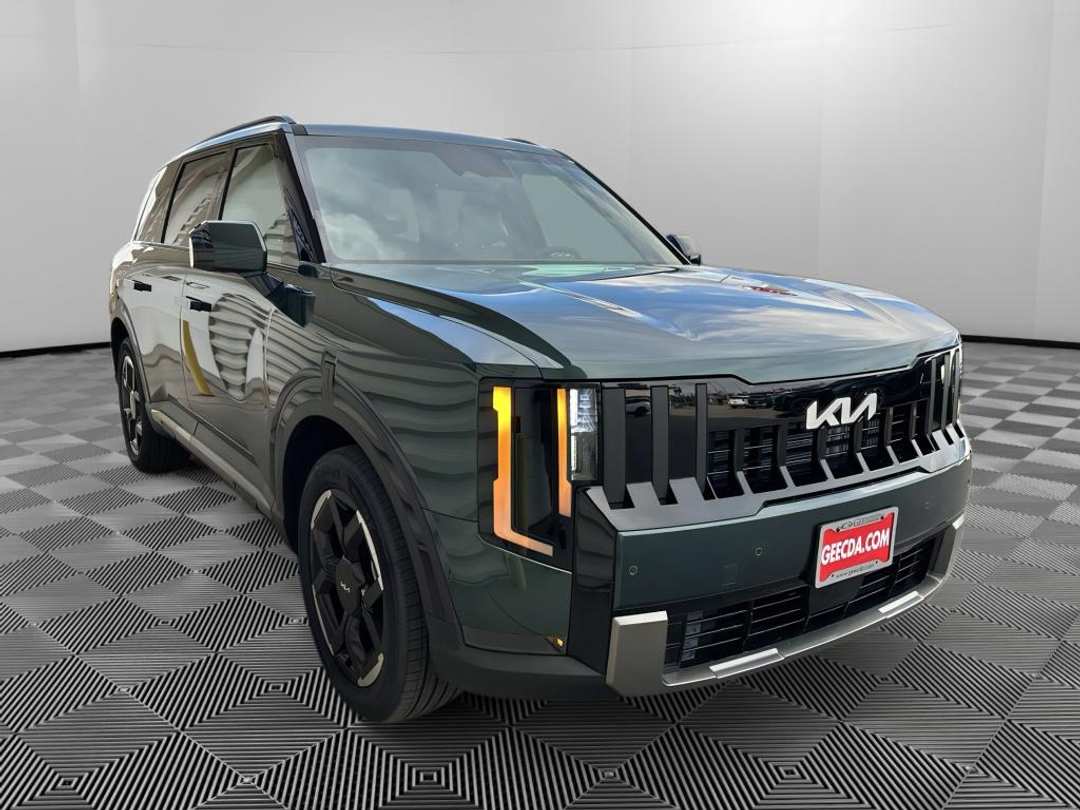 2027 Kia Telluride EX - Image 3