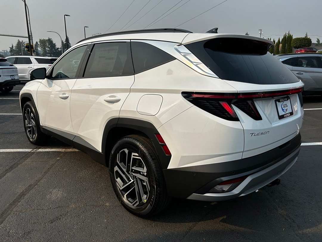 2026 Hyundai Tucson Hybrid Limited - Image 3