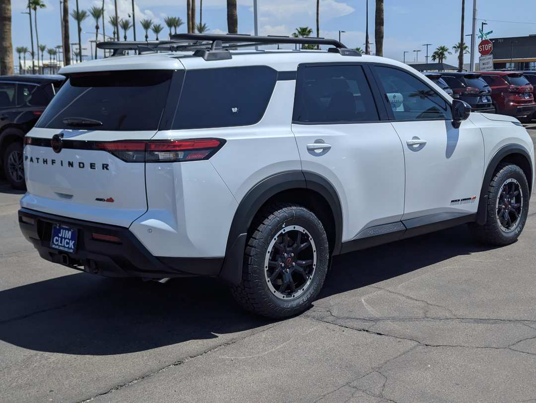 2026 Nissan Pathfinder Rock Creek - Image 2