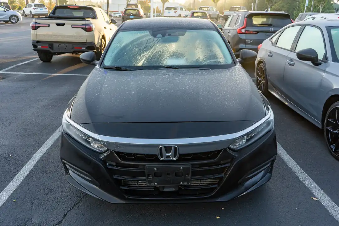 2018 Honda Accord LX - Image 2