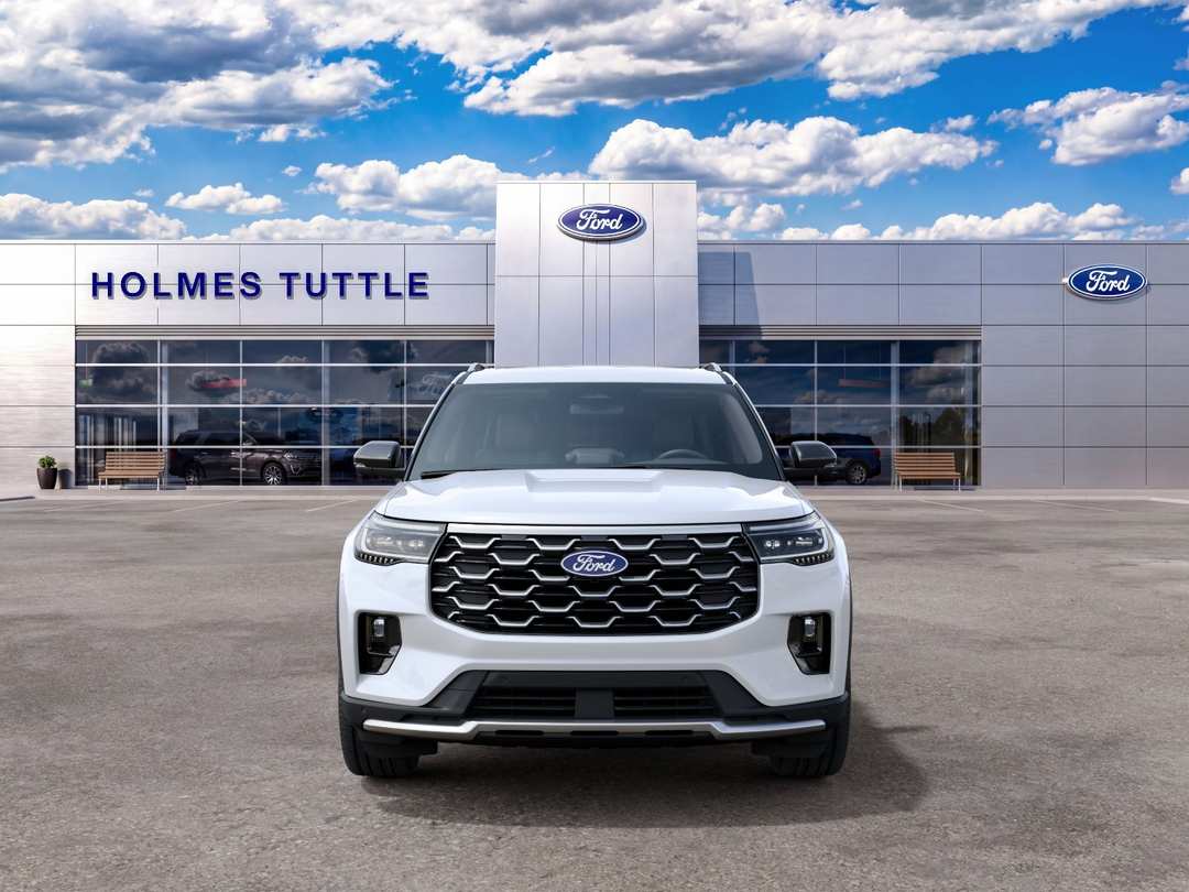 2027 Ford Explorer Platinum - Image 3