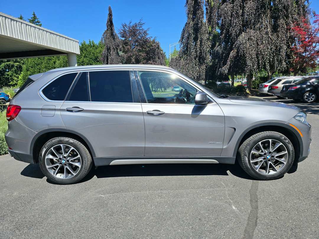 2018 BMW X5 xDrive35i - Image 2