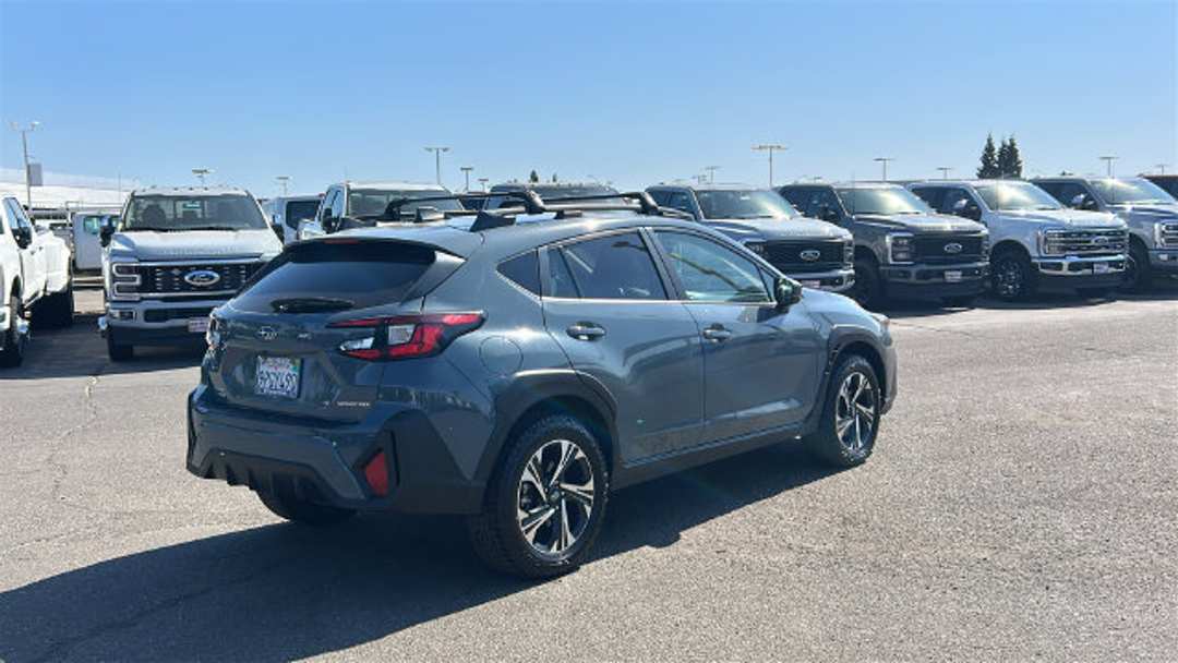 2024 Subaru Crosstrek Premium - Image 3