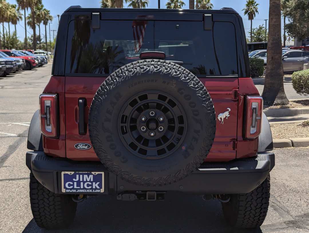2026 Ford Bronco Badlands - Image 3