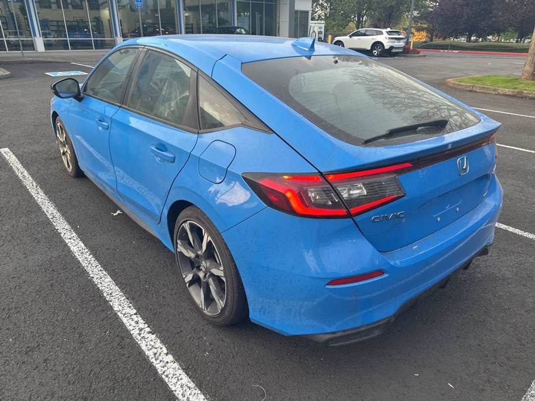 2025 Honda Civic Hybrid Sport Touring - Image 3
