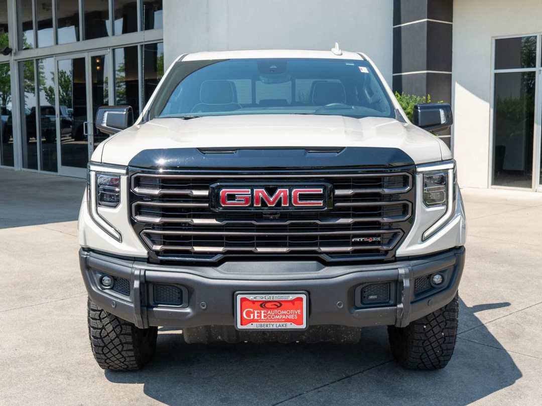 2026 GMC Sierra 1500 AT4X - Image 2