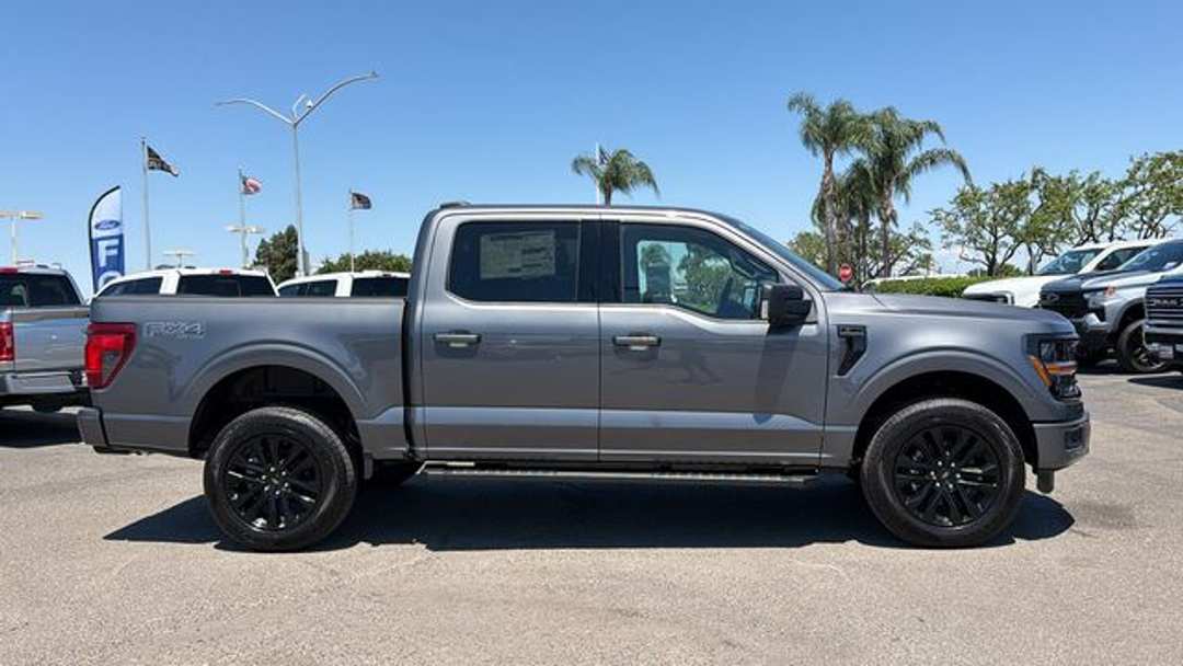 2026 Ford F-150 XLT - Image 2