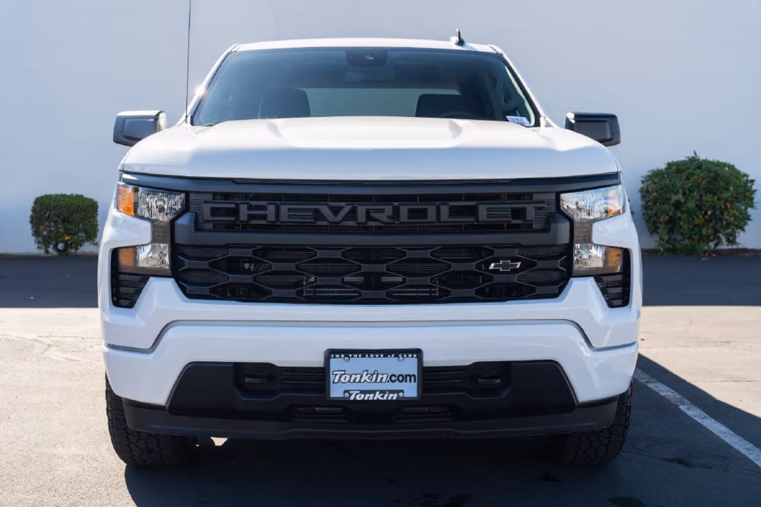 2026 Chevrolet Silverado 1500 Custom - Image 2
