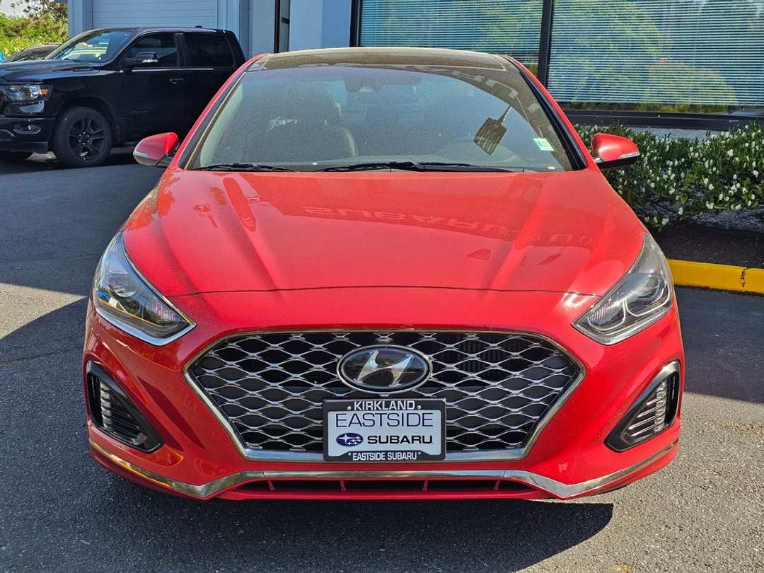 2019 Hyundai Sonata Limited - Image 2
