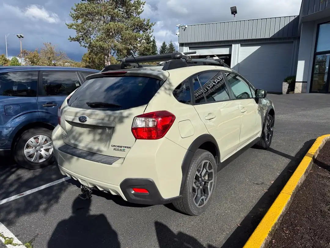 2016 Subaru Crosstrek 2.0i - Image 3