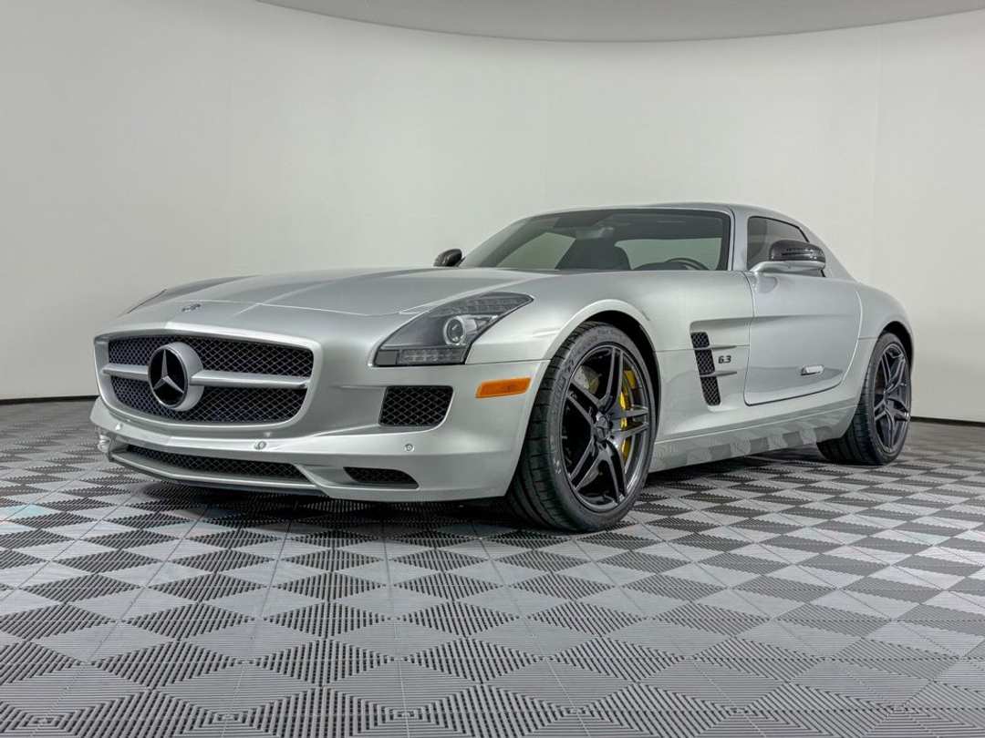 2011 Mercedes-Benz AMG Sls Gullwing - Image 3