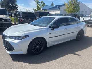 2021 Toyota Avalon Hybrid XSE