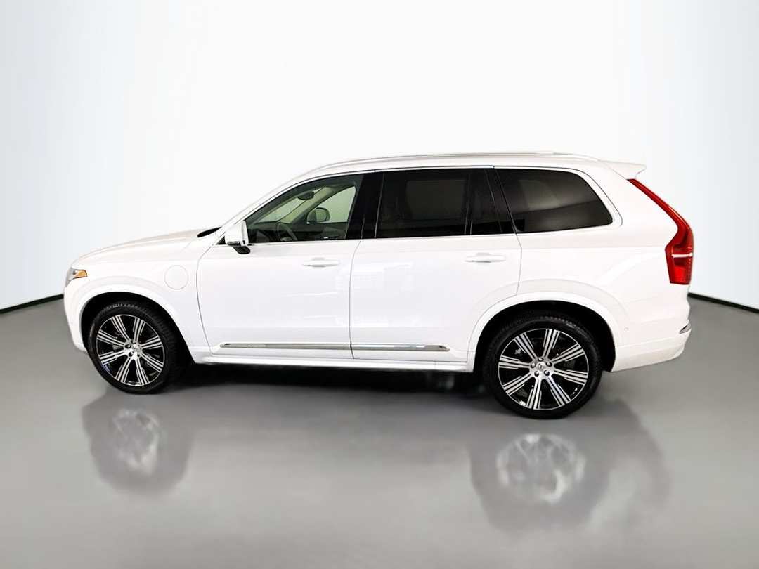 2024 Volvo Xc90 Recharge Plug-In Hybrid T8 Plus Bright Theme 7 Passenger - Image 2