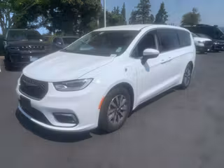2023 Chrysler Pacifica Hybrid Touring L