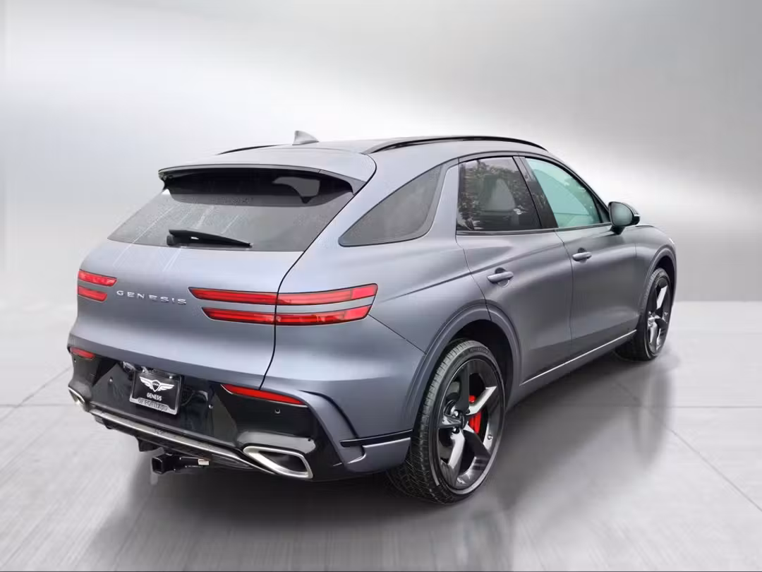 2027 Genesis Gv70 - Image 3