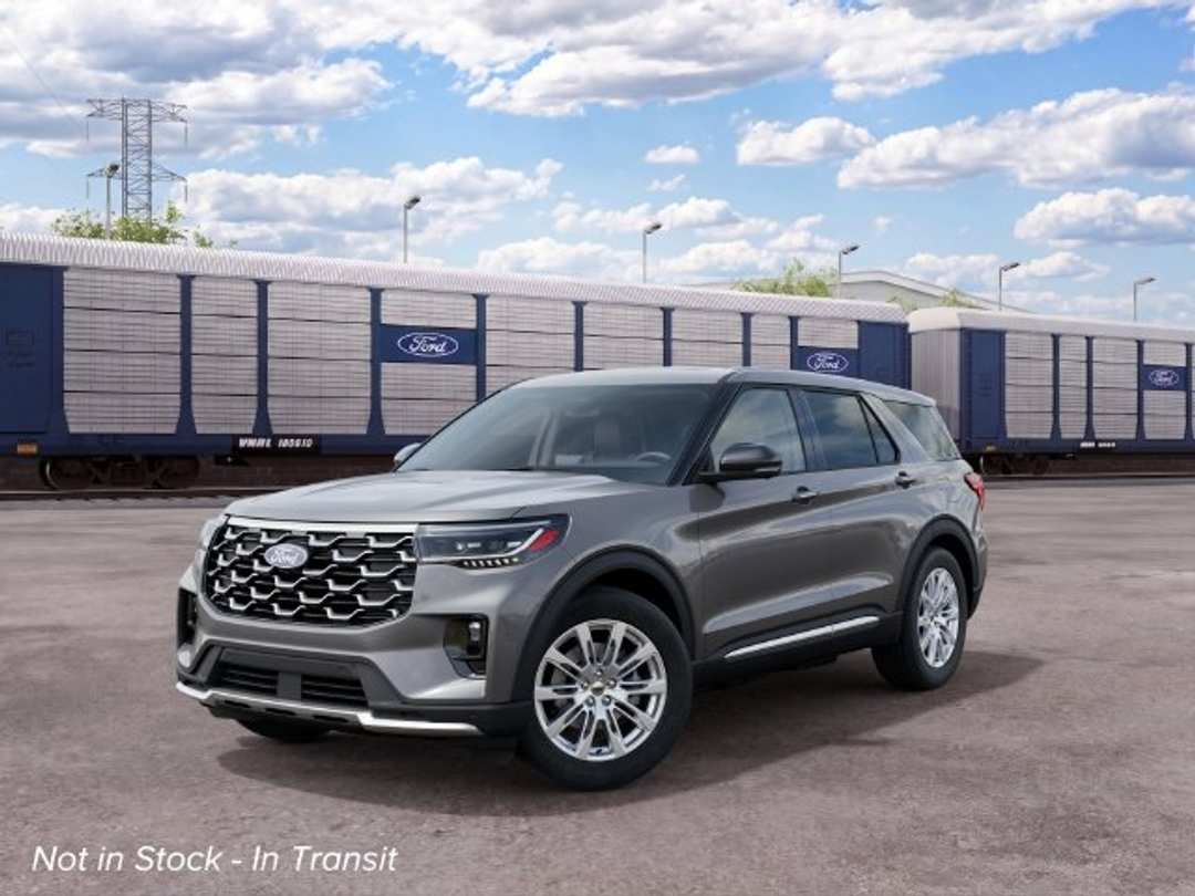 2027 Ford Explorer Platinum - Image 2