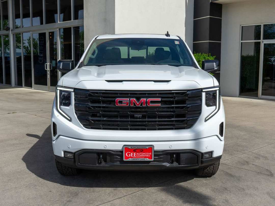 2026 GMC Sierra 1500 Elevation - Image 2